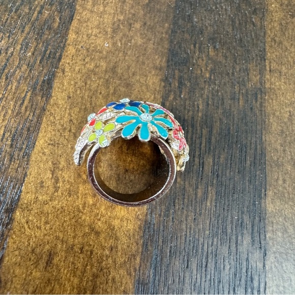 Forever21 Statement Butterfly and Floral Multicolor Ring - Size 7 - Picture 3 of 5